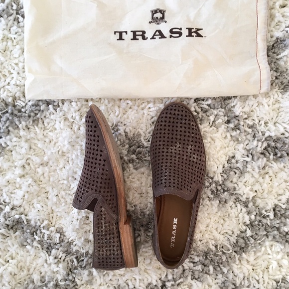 Trask Women's Brown Slip-On Shoes - Picture 3 of 3